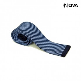 Cravate tricot à bout carré CVT43