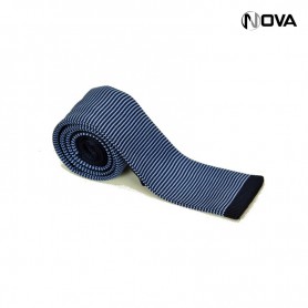 Cravate tricot à bout carré CVT54
