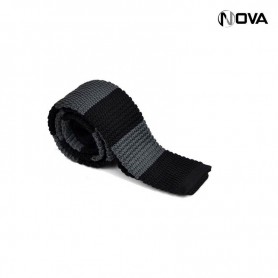 Cravate tricot à bout carré CVT63