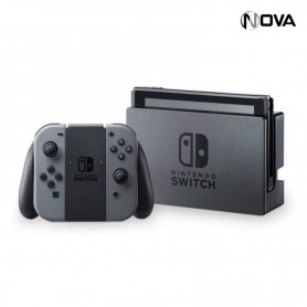Nintendo Switch 32 Go avec paire JoyCon